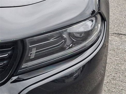 Used 2023 Dodge Charger SXT image 9