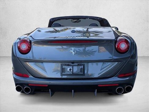Used 2015 Ferrari California T image 6