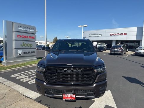 New 2026 RAM 1500 Big Horn AWD/4WD image 13