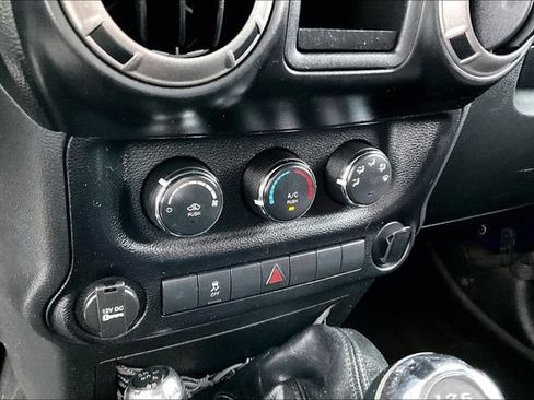 Used 2013 Jeep Wrangler Sport w/ Connectivity Group AWD/4WD image 20