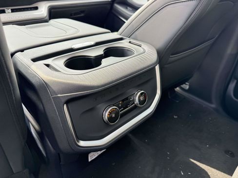 New 2026 Ford Expedition Active AWD/4WD image 12