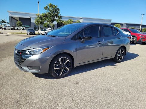 Used 2025 Nissan Versa SR w/ Trunk Package image 8