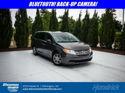 Used 2013 Honda Odyssey EX image 1