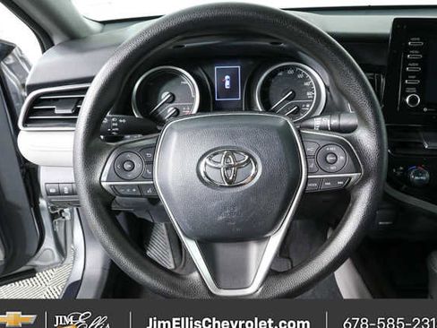 Used 2022 Toyota Camry LE image 8