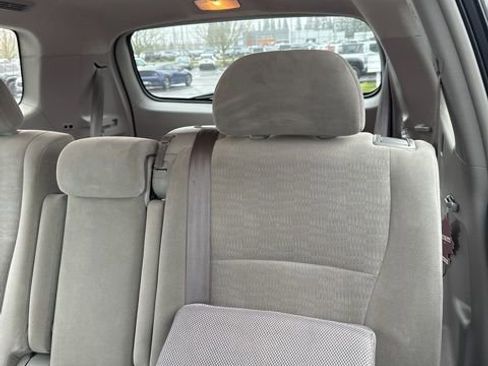 Used 2012 Toyota Highlander 4WD w/ Tech Pkg image 3