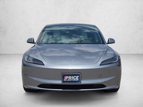 Used 2025 Tesla Model 3 Long Range RWD image 2