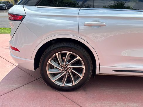 Certified 2025 Lincoln Corsair Grand Touring AWD/4WD image 35