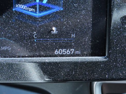 Used 2022 Hyundai Elantra SEL w/ Convenience Package FWD image 20