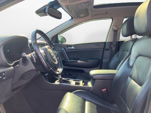 Used 2017 Kia Sportage SX image 11