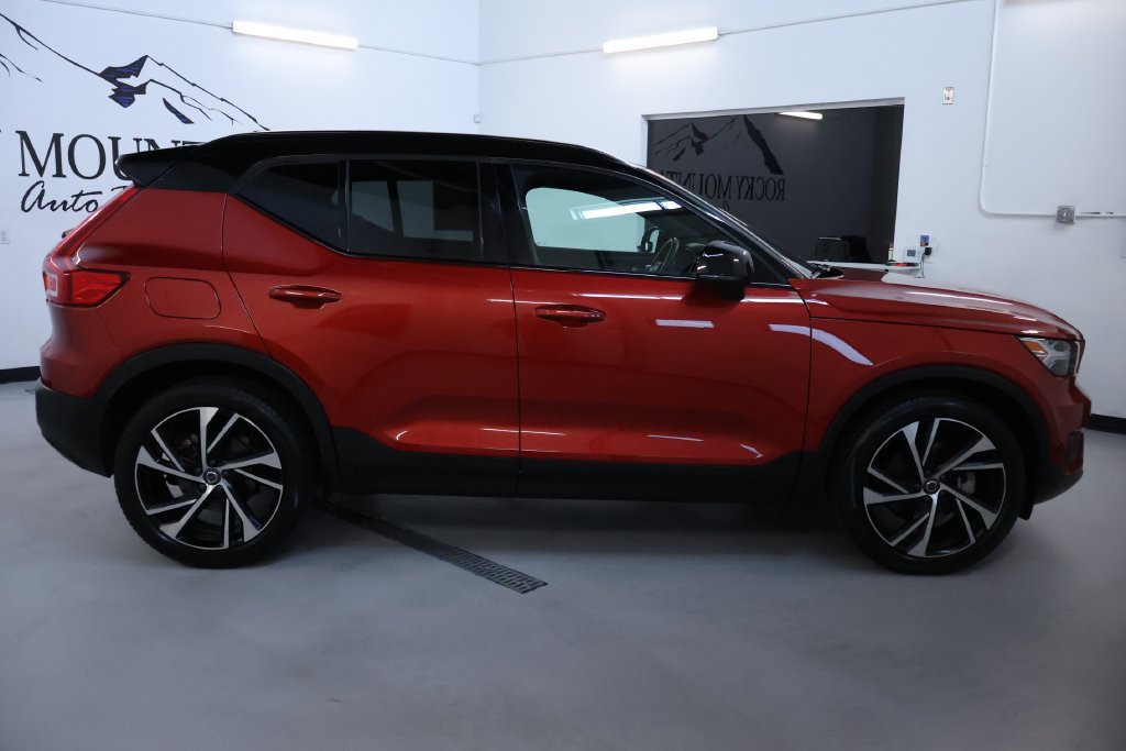 Used 2020 Volvo XC40 T5 R-Design AWD/4WD image 8