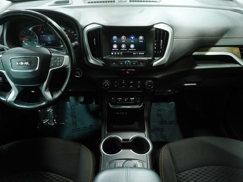 Used 2021 GMC Terrain SLE FWD image 16