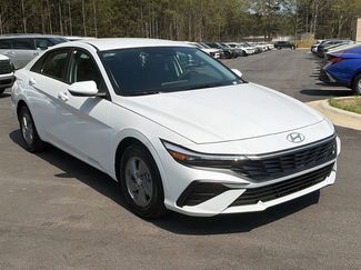 New 2026 Hyundai Elantra SE w/ Cargo Package video 3