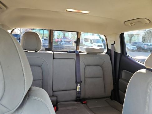 Used 2016 GMC Canyon SLE w/ SLE Convenience Package image 10