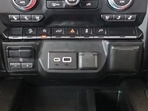 Used 2019 GMC Sierra 1500 AT4 w/ AT4 Preferred Package AWD/4WD image 27