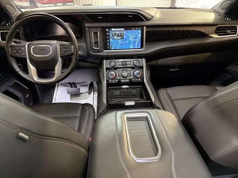 Used 2024 GMC Yukon Denali w/ Max Trailering Package image 23
