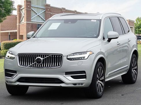 Used 2020 Volvo XC90 T6 Inscription w/ Protection Package image 4