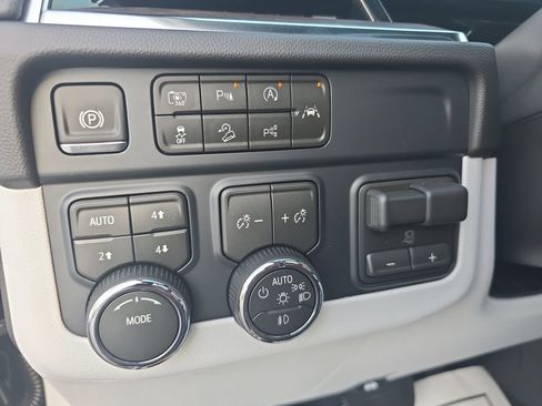 New 2026 Chevrolet Tahoe Premier w/ Sun And Tow Package image 27