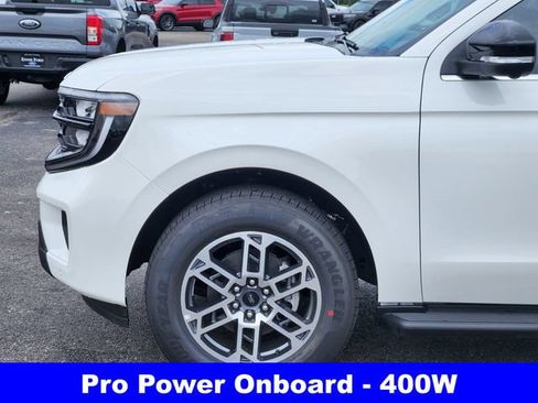 New 2026 Ford Expedition Max Active RWD image 9