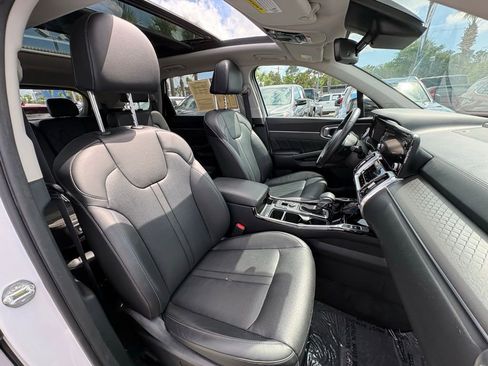 Used 2023 Kia Sorento SX FWD image 24