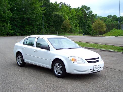 Used 2007 Chevrolet Cobalt LS image 3