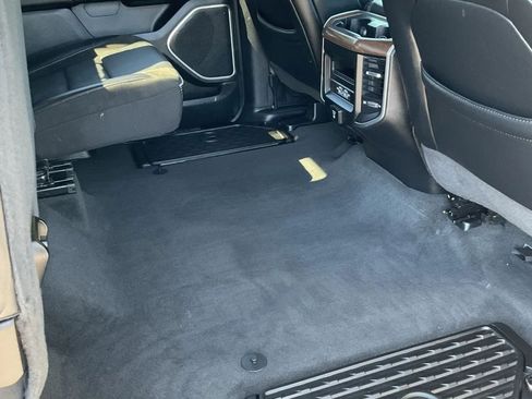 Used 2021 RAM 1500 Laramie AWD/4WD image 43