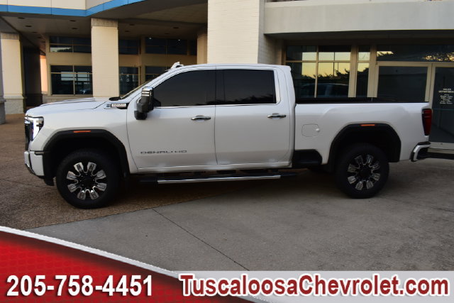 Used 2024 GMC Sierra 2500 Denali w/ Technology Package AWD/4WD image 7
