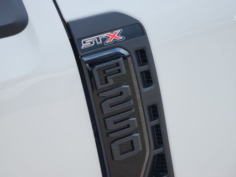New 2026 Ford F250 XL w/ STX Appearance Package AWD/4WD image 9