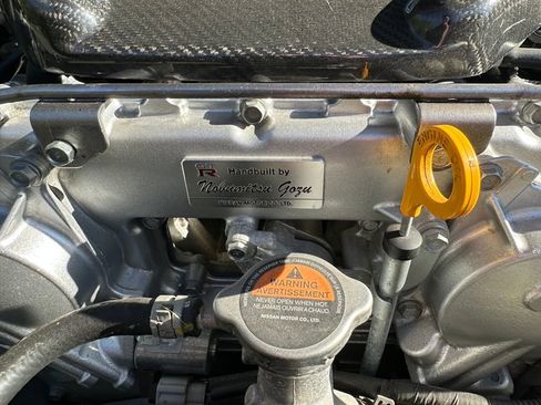 Used 2014 Nissan GT-R Premium w/ Premium Interior Package image 44