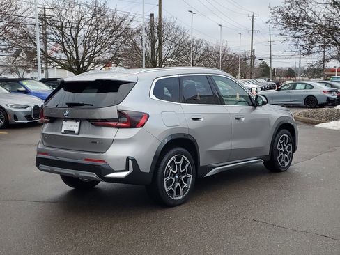 New 2026 BMW X1 xDrive28i image 3