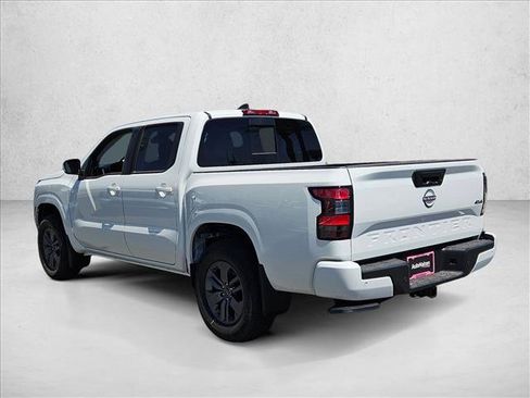 New 2026 Nissan Frontier SV w/ Tow Package AWD/4WD image 9