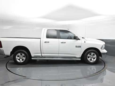 Used 2017 RAM 1500 Classic SLT RWD image 15