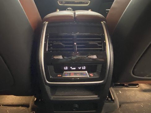 Used 2023 BMW X6 xDrive40i w/ M Sport Package AWD/4WD image 12
