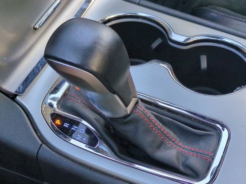 Used 2017 Jeep Grand Cherokee Trailhawk w/ Trailhawk Luxury Group image 32