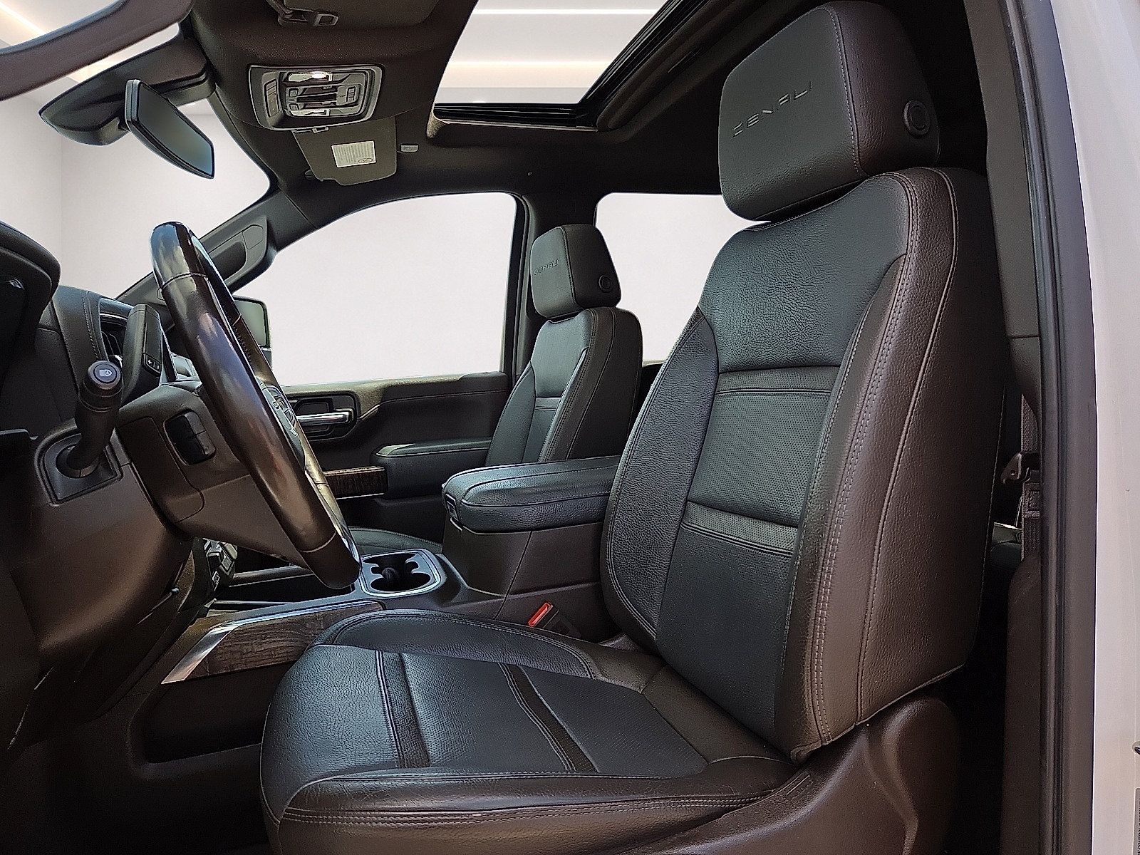 Used 2023 GMC Sierra 3500 Denali AWD/4WD image 15