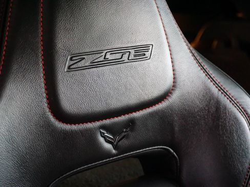 Used 2019 Chevrolet Corvette Z06 RWD image 78