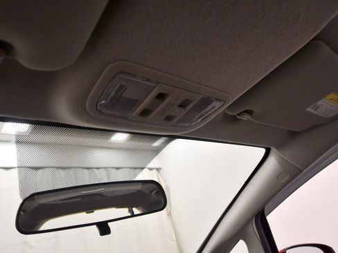 Used 2017 Honda Fit EX image 27