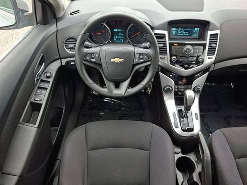 Used 2015 Chevrolet Cruze LT FWD image 11