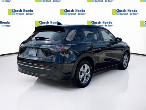 Certified 2025 Honda HR-V LX image 8