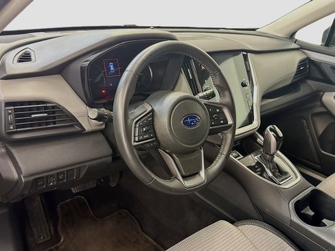 Used 2025 Subaru Outback Premium image 18