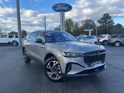 Used 2025 Lincoln Nautilus Premier w/ Jet Appearance Package