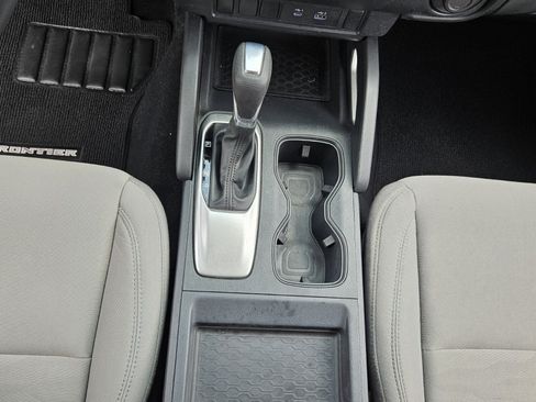 Used 2022 Nissan Frontier SV RWD image 16