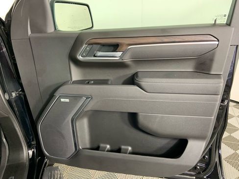 Used 2026 GMC Sierra 1500 SLT w/ SLT Premium Plus Package image 14