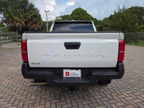 Certified 2024 Toyota Tacoma SR AWD/4WD image 10