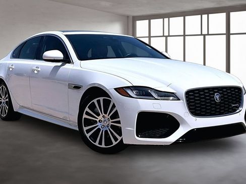 Used 2024 Jaguar XF R-Dynamic SE AWD/4WD image 11