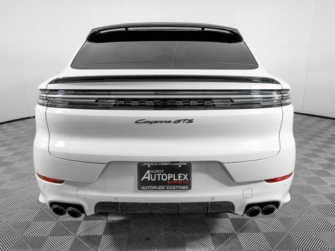 Used 2025 Porsche Cayenne GTS image 6
