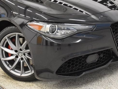 Used 2023 Alfa Romeo Giulia Sprint AWD/4WD image 31