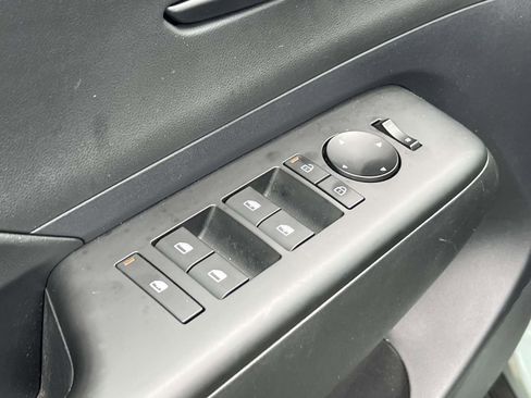 Certified 2024 Hyundai Kona SEL w/ Convenience Package image 18