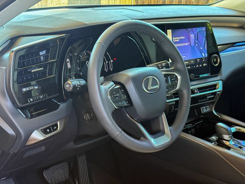 Used 2024 Lexus RX 350 AWD w/ Technology Package image 21