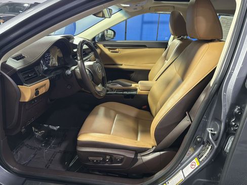 Used 2016 Lexus ES 350 w/ Navigation System Package FWD image 25
