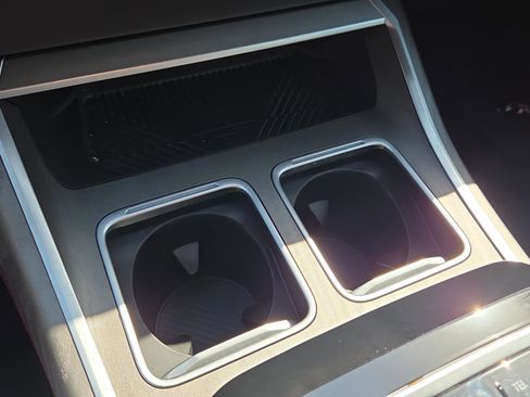 Certified 2023 BMW 740i RWD image 30